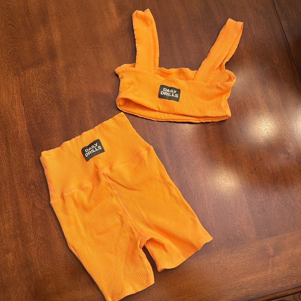 Daily Drills neon orange ribbed set. Size XS.  Excellent condition.